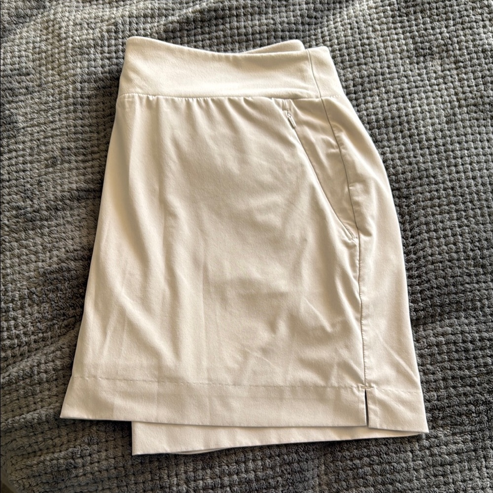 Athleta Cream Skort